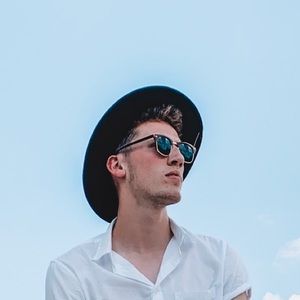 Meet your Posher, Caleb